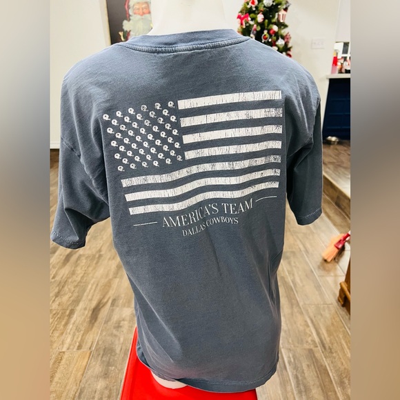 Dallas Cowboys Americas Team Alta Gracia Blue V-Neck Distressed T-shirt Women M - Picture 3 of 5